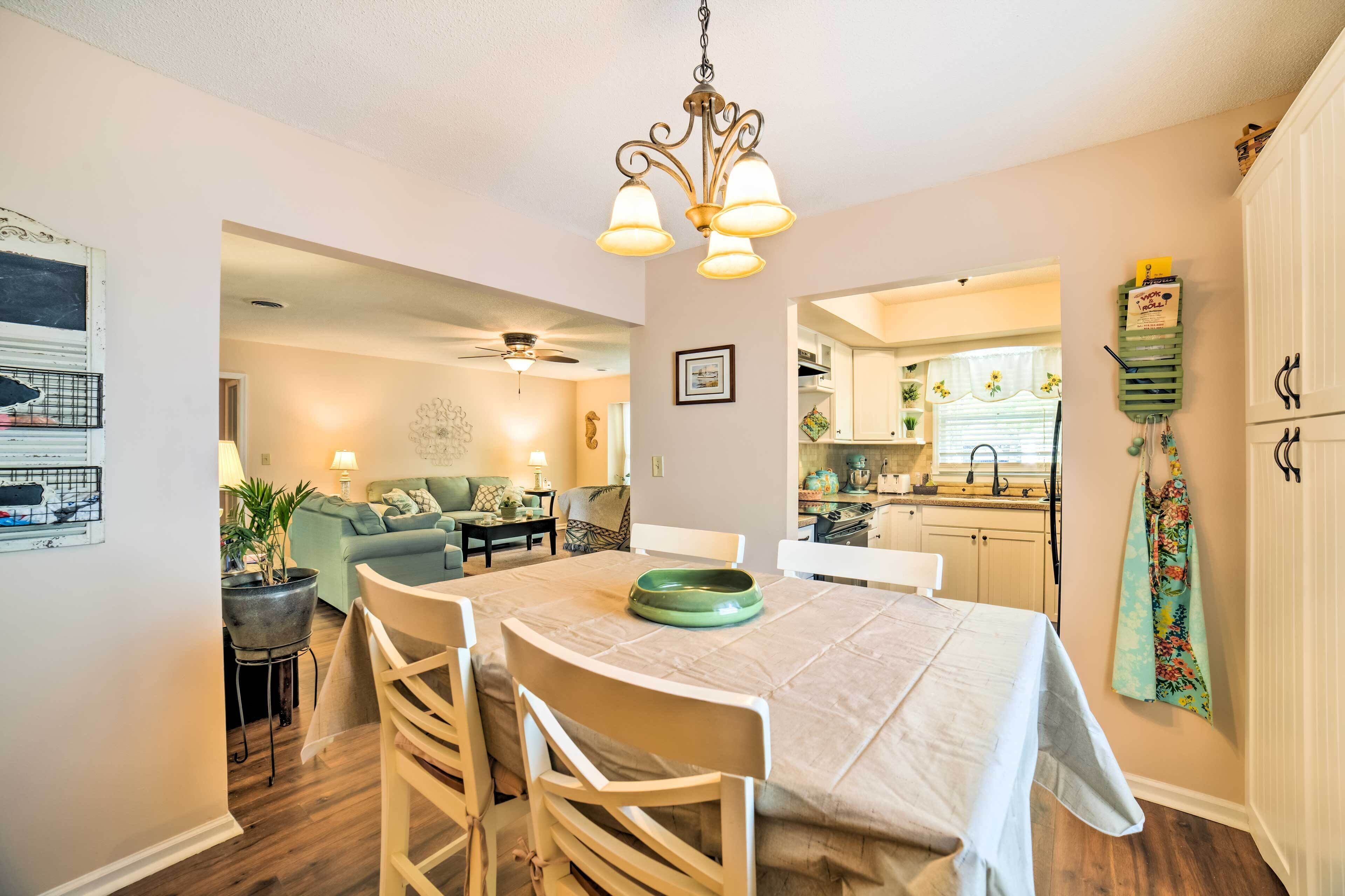 House (2 Bedrooms) | Interior