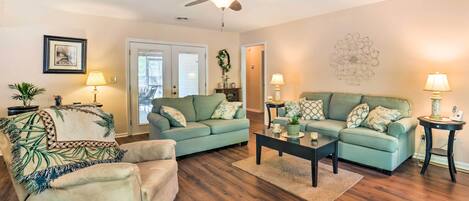 House (2 Bedrooms) | Interior