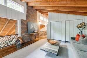 Interior - Chic Highlands Cabin Retreat w/ Deck + Office! (Highlands)
