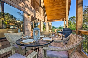 House (3 Bedrooms) | Interior - Franklin Cabin in Nantahala National Forest! (Otto)