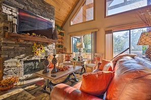 House (3 Bedrooms) | Interior - Franklin Cabin in Nantahala National Forest! (Otto)