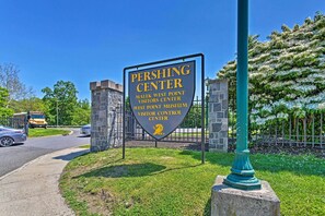 House (3 Bedrooms) | Interior - Updated Home w/ Patio Half Mile to West Point (Highland Falls)