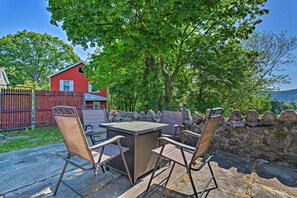 House (3 Bedrooms) | Interior - Updated Home w/ Patio Half Mile to West Point (Highland Falls)