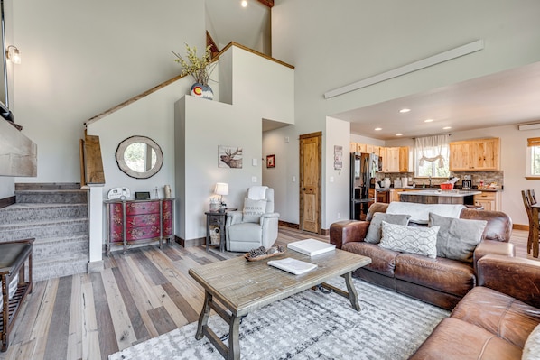 Interior - Newly Built Estes Park Townhome, 2 Miles to Rmnp! (Estes Park)