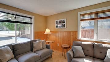 House (2 Bedrooms) | Bahagian dalam