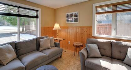 Cozy Ashford Home - 5 Mi to Rainier Nat'l Park!