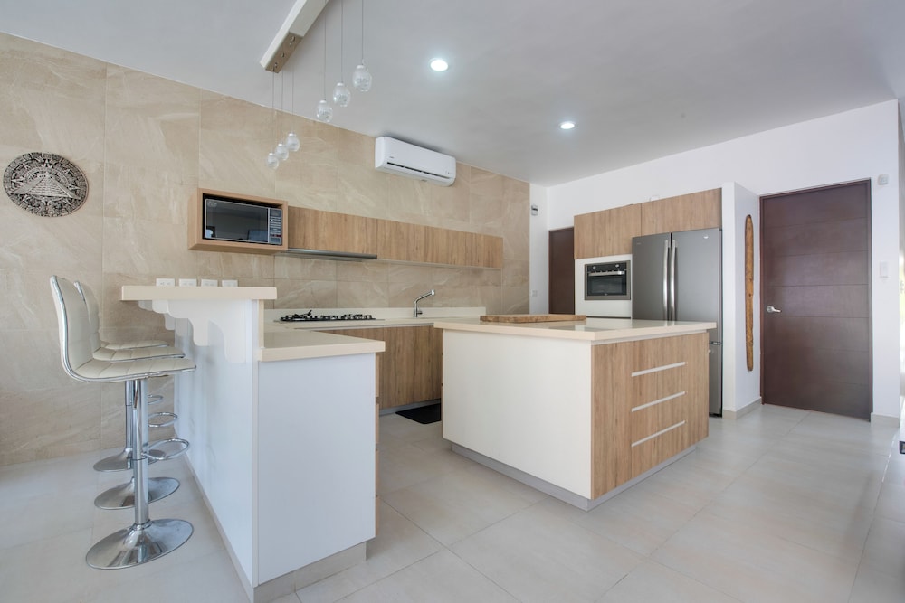 Luxe Playa Del Carmen Home W/ Pool - Walk To Beach - Riviera Maya