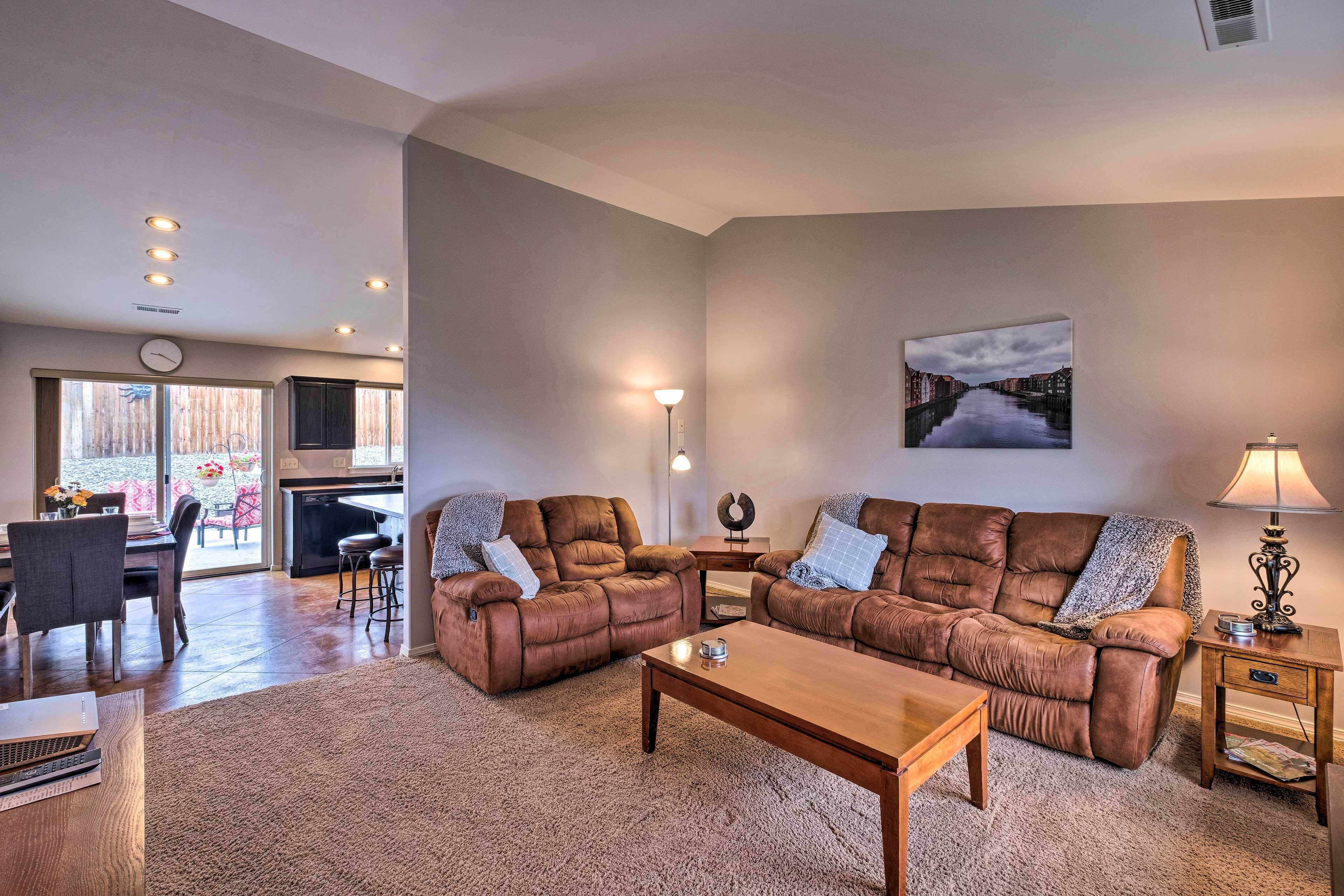 House (3 Bedrooms) | Interior