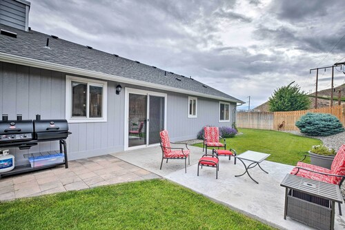 Saddle Rock East: Wenatchee Home < 3 Miles to Town