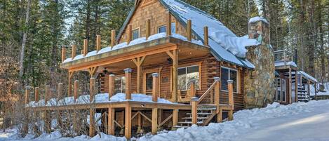 House (3 Bedrooms) | Exterior