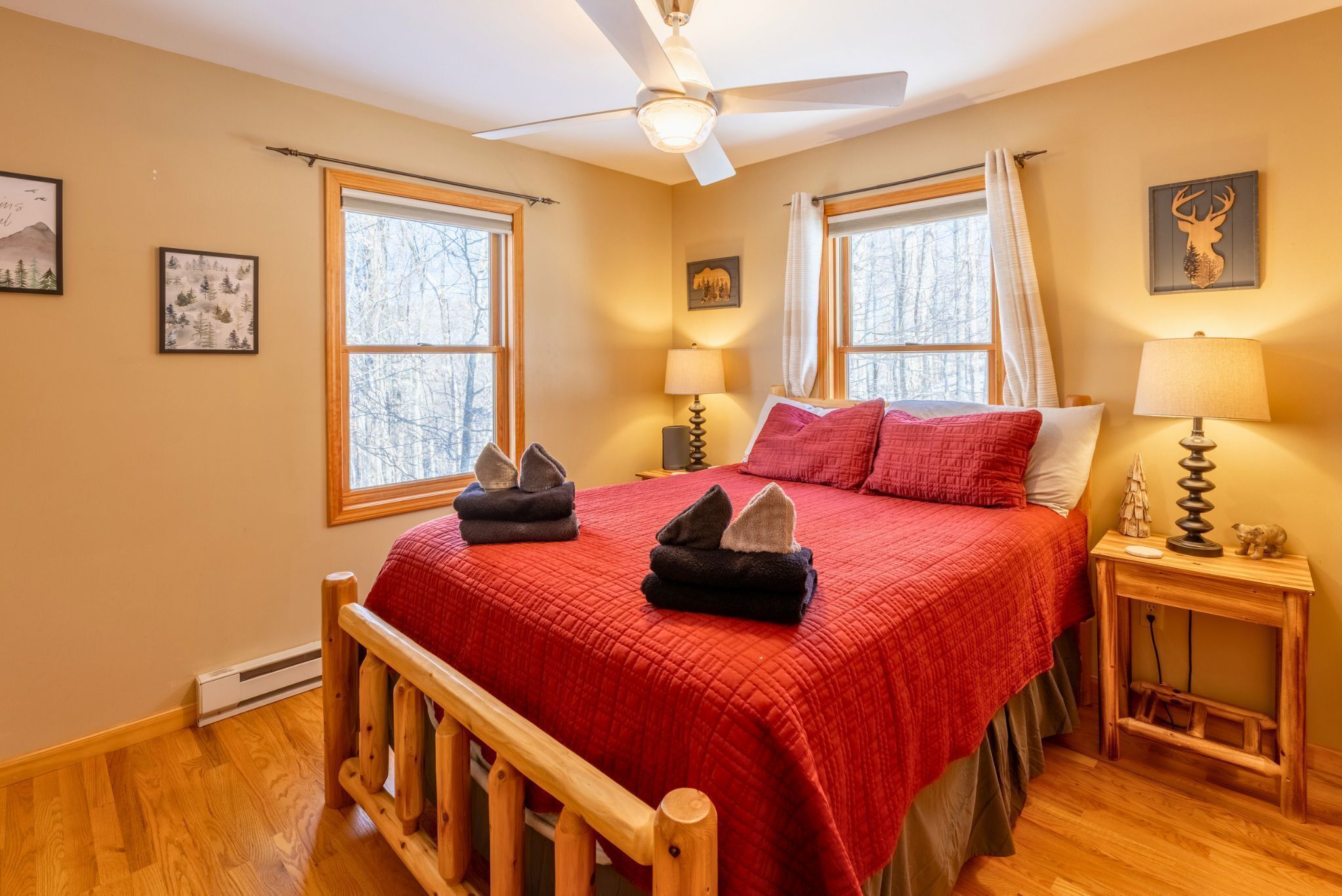 4 Schlafzimmer, Schreibtisch, Bügeleisen/Bügelbrett, Reisekinderbett