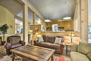 Rumah (5 Bedrooms) | Interior