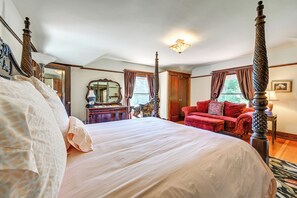 House (5 Bedrooms) | Interior - Historic Auburn House on 37 Acres w/ Private Lake! (Kent)