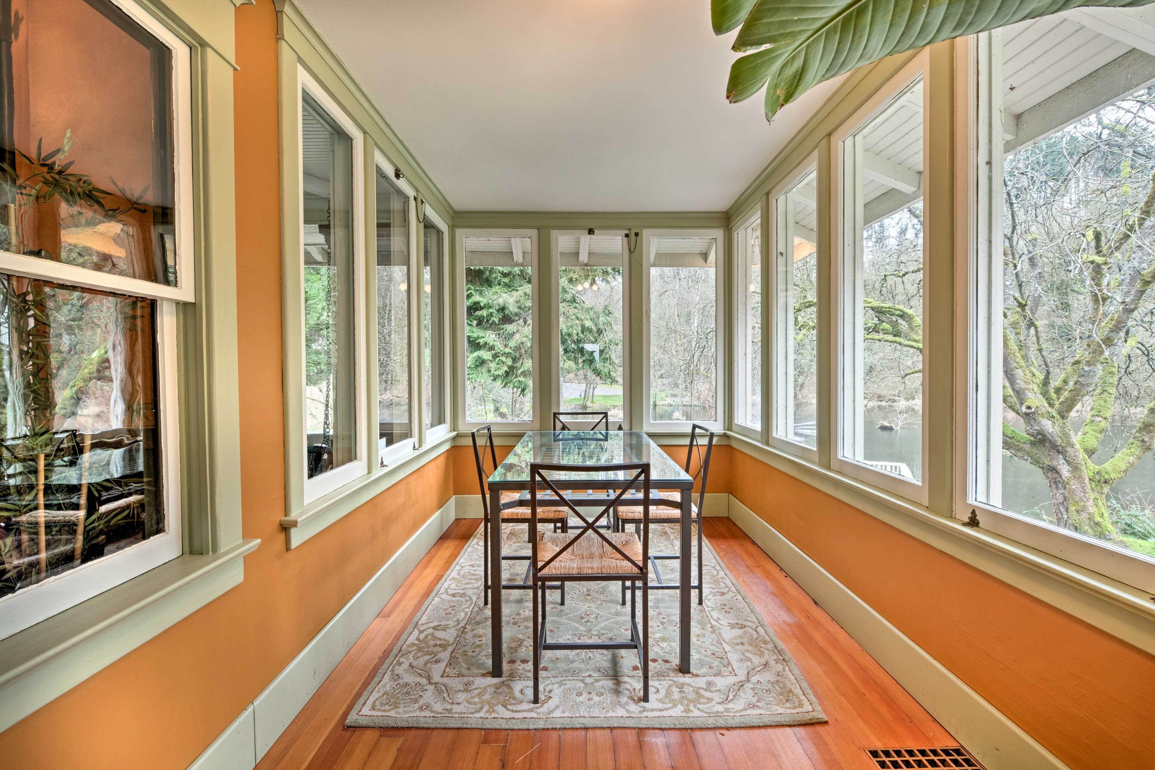 House (5 Bedrooms) | Interior