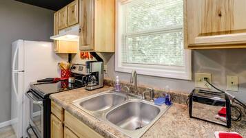 Apartment (0 Bedroom) | Bahagian dalam