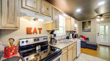 Apartment (0 Bedroom) | Interior