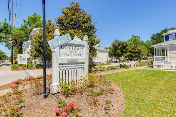 Cottage (2 Bedrooms) | Interior - 1 Mi to Downtown: Modern Ocean Springs Cottage (Ocean Springs)