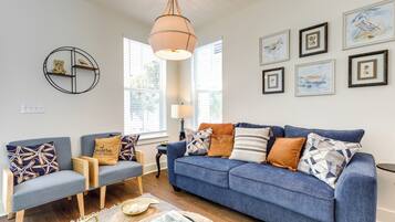 Cottage (2 Bedrooms) | Interior