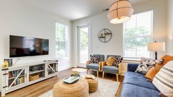 Cottage (2 Bedrooms) | Interior