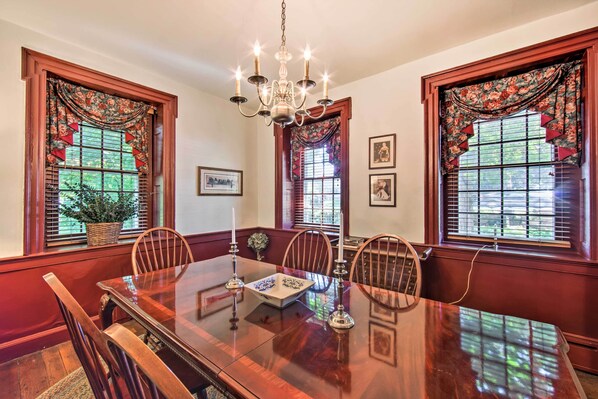 House (4 Bedrooms) | Interior - Beautiful Historic House In Amish Country (Ephrata)