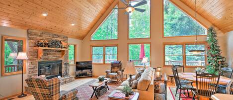 House (3 Bedrooms) | Front of property