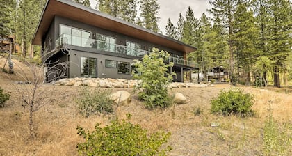 Sleek & Spacious Incline Village Hideaway!