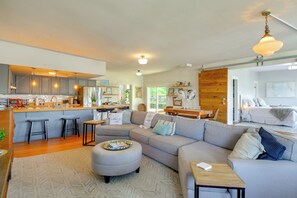 House (3 Bedrooms) | Interior - Gig Harbor House w/ Private Beach + Views! (Gig Harbor)