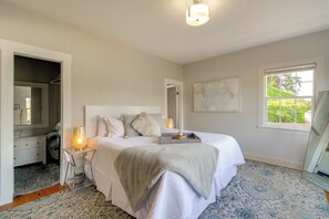 House (3 Bedrooms) | Interior - Gig Harbor House w/ Private Beach + Views! (Gig Harbor)