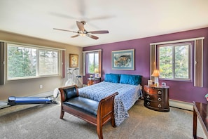 Interior - Hillside Anchorage Home by Hiking & Biking Trails! (Anchorage)