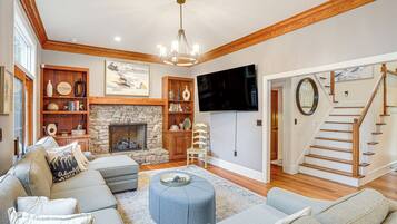 House (5 Bedrooms) | Front of property