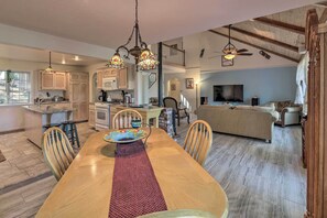 House (3 Bedrooms) | Interior