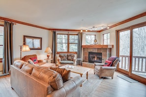 Apartment (4 Bedrooms) | Front of property - Cozy Avon Retreat w/ Private Deck & Pool Access! (Avon)