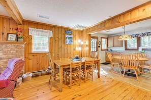 Interior - Private Dock & Beach! Lake Norman Cottage Hideaway (Mooresville)