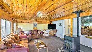 House (3 Bedrooms) | Front of property