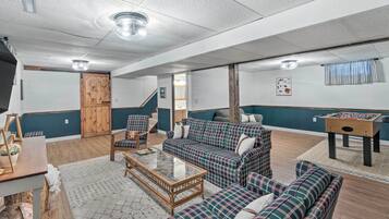 Cottage (3 Bedrooms) | Interior