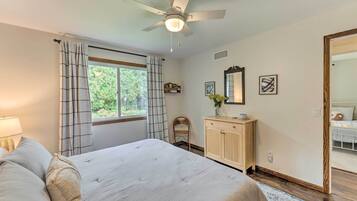 Cottage (3 Bedrooms) | Interior