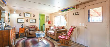 Cottage (2 Bedrooms) | Interior