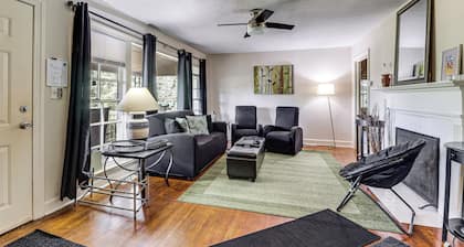 Spacious Retreat, 2 Miles to Tuskegee University