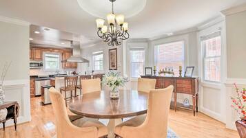 House (Multiple Bedrooms) | Interior