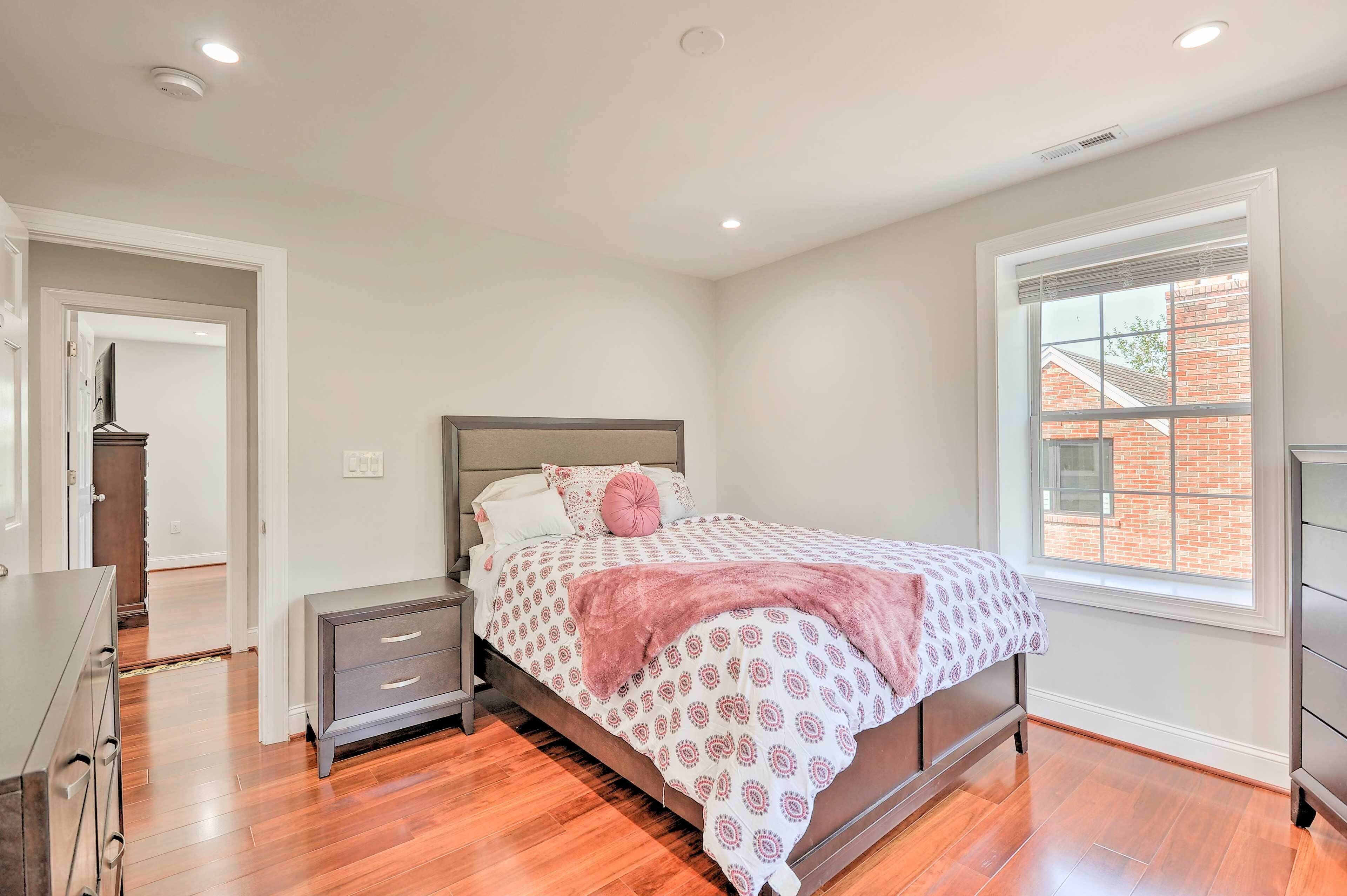 House (Multiple Bedrooms) | Interior