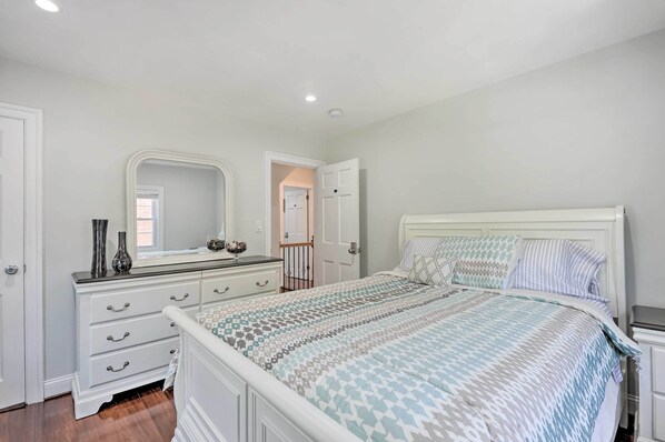 House (Multiple Bedrooms) | Interior