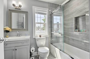 House (Multiple Bedrooms) | Interior - 6 Mi to Capitol Hill: Spacious Family Home in DC (Washington)