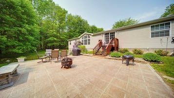 House (3 Bedrooms) | Front of property