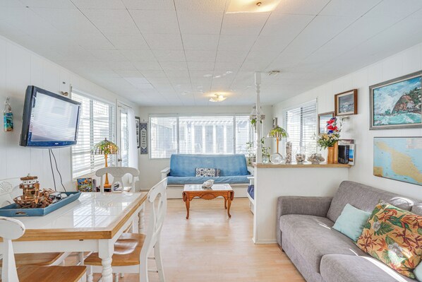 Cottage (2 Bedrooms) | Front of property