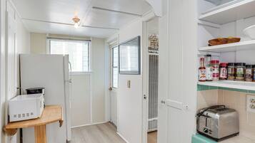 Cottage (2 Bedrooms) | Interior