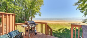 Private Beach & Deck: Spacious Lake Michigan Home