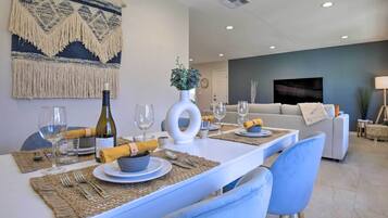 Hus (3 Bedrooms) | Innvendig