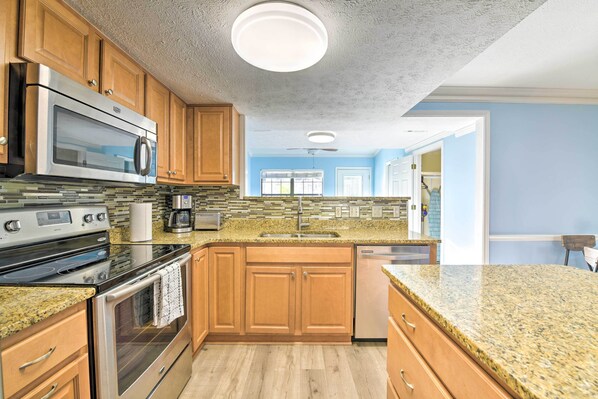 微波爐、烤箱、爐台、洗碗機