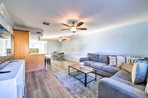 Living area - PCB Resort Townhome w/ Patio & Resort Access! (Panama City Beach)