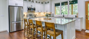 Bella Vista Vacation Rental on The Back 40 Trail!